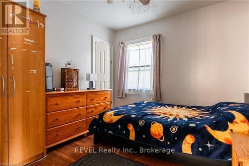 3 Delaware Avenue, St. Catharines (445 - Facer), ON - Indoor Photo Showing Bedroom