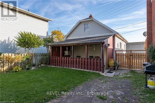 3 Delaware Avenue, St. Catharines (445 - Facer), ON - Outdoor With Deck Patio Veranda