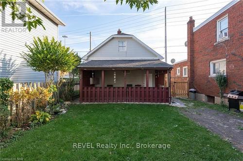 3 Delaware Avenue, St. Catharines (445 - Facer), ON - Outdoor With Deck Patio Veranda