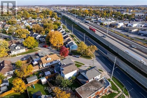 3 Delaware Avenue, St. Catharines (445 - Facer), ON - Outdoor With View