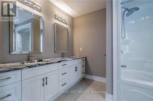 8 Tuscany Court, St. Catharines (453 - Grapeview), ON - Indoor Photo Showing Bathroom