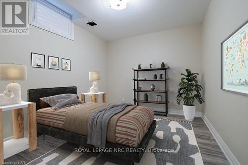 8 Tuscany Court, St. Catharines (453 - Grapeview), ON - Indoor Photo Showing Bedroom