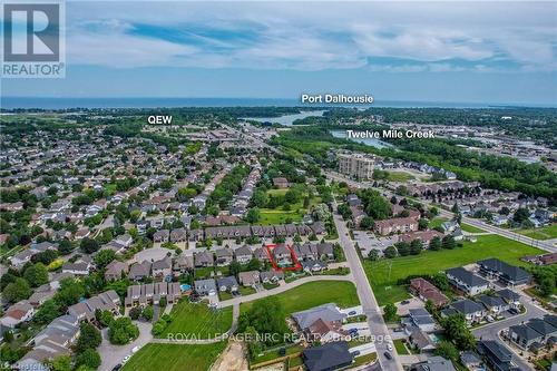 8 Tuscany Court, St. Catharines (453 - Grapeview), ON - Outdoor With View