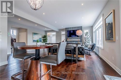 8 Tuscany Court, St. Catharines (453 - Grapeview), ON - Indoor Photo Showing Dining Room