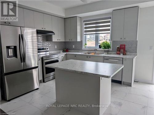 148 Port Crescent Crescent, Welland (774 - Dain City), ON - Indoor Photo Showing Kitchen