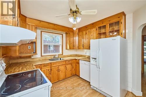 66 Rose Avenue, Thorold (557 - Thorold Downtown), ON - Indoor Photo Showing Kitchen