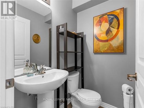 192 Winterberry Boulevard, Thorold (558 - Confederation Heights), ON - Indoor Photo Showing Bathroom