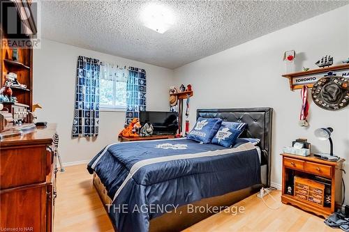 2 - 64 Forster Street, St. Catharines (442 - Vine/Linwell), ON - Indoor Photo Showing Bedroom