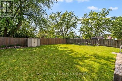 5432 Houck Drive, Niagara Falls (211 - Cherrywood), ON - Outdoor With Backyard