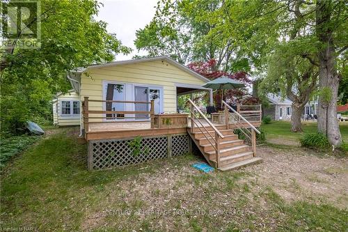 1995 Macdonald Drive, Fort Erie (334 - Crescent Park), ON - Outdoor With Deck Patio Veranda