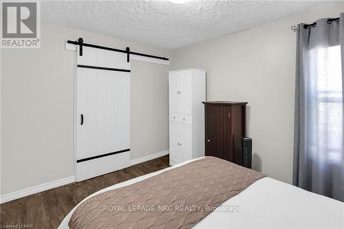 26 Doncaster Boulevard, St. Catharines (446 - Fairview), ON - Indoor Photo Showing Bedroom