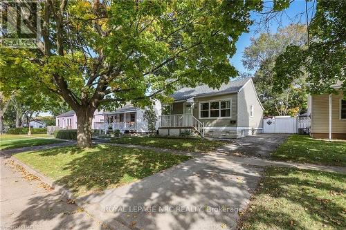 26 Doncaster Boulevard, St. Catharines (446 - Fairview), ON - Outdoor