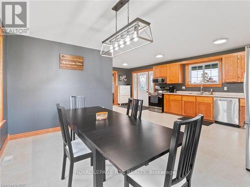 4426 Netherby Road, Fort Erie (224 - Lyons Creek), ON - Indoor Photo Showing Dining Room