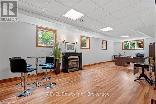 26 Kingsway Street, Welland (774 - Dain City), ON - Indoor Photo Showing Bedroom