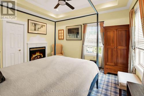 619 King Street, Niagara-On-The-Lake (101 - Town), ON - Indoor Photo Showing Bedroom