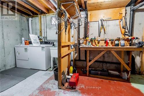 12 - 50 Lakeshore Road, St. Catharines (443 - Lakeport), ON - Indoor Photo Showing Laundry Room