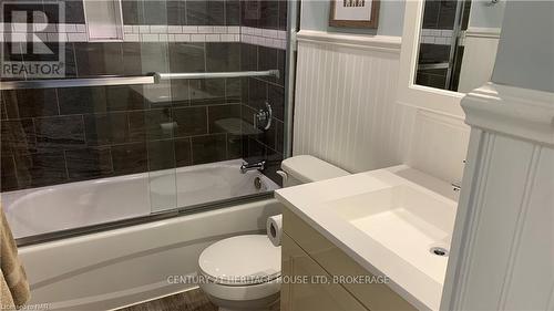 125 - 185 Denistoun Street, Welland (772 - Broadway), ON - Indoor Photo Showing Bathroom