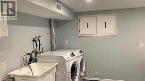 125 - 185 Denistoun Street, Welland (772 - Broadway), ON - Indoor Photo Showing Laundry Room