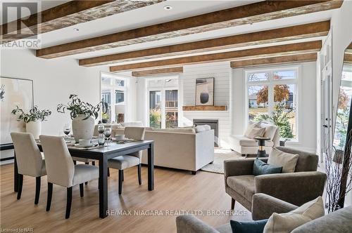 1 Stickles Street, Pelham (662 - Fonthill), ON - Indoor Photo Showing Living Room With Fireplace