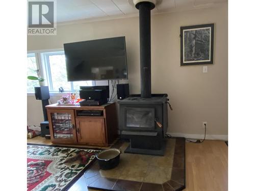 9661 97 C Highway, Merritt, BC - Indoor With Fireplace