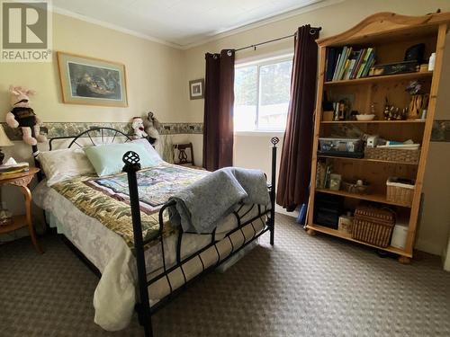 9661 97 C Highway, Merritt, BC - Indoor Photo Showing Bedroom