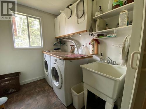 9661 97 C Highway, Merritt, BC - Indoor Photo Showing Laundry Room