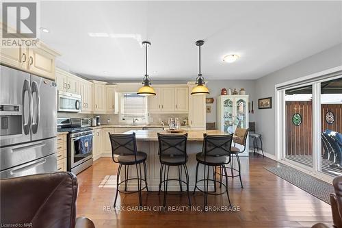 27 - 70 Elmwood Avenue, Welland (772 - Broadway), ON - Indoor Photo Showing Kitchen