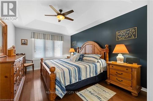 27 - 70 Elmwood Avenue, Welland (772 - Broadway), ON - Indoor Photo Showing Bedroom