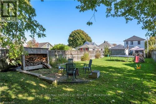 75 Crowland Avenue, Welland (773 - Lincoln/Crowland), ON - Outdoor With Backyard