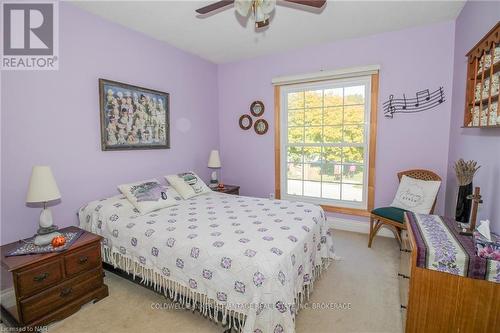 18 - 1599 Pelham Street, Pelham (662 - Fonthill), ON - Indoor Photo Showing Bedroom