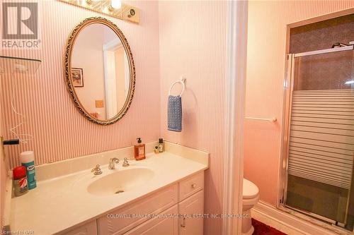 18 - 1599 Pelham Street, Pelham (662 - Fonthill), ON - Indoor Photo Showing Bathroom