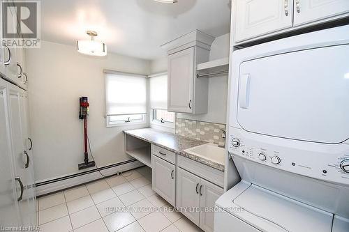 1457 Niagara Boulevard, Fort Erie (332 - Central), ON - Indoor Photo Showing Laundry Room