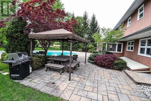 1457 Niagara Boulevard, Fort Erie (332 - Central), ON - Outdoor With In Ground Pool