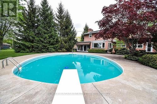 1457 Niagara Boulevard, Fort Erie (332 - Central), ON - Outdoor With In Ground Pool With Backyard