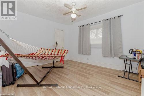 5292 Bridge Street, Niagara Falls (211 - Cherrywood), ON - Indoor Photo Showing Other Room