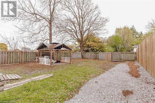 5292 Bridge Street, Niagara Falls (211 - Cherrywood), ON - Outdoor With Backyard