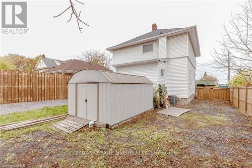 5292 Bridge Street, Niagara Falls (211 - Cherrywood), ON - Outdoor With Exterior