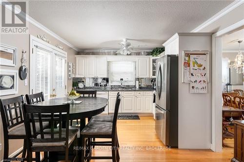 1 Shaver Road, St. Catharines (462 - Rykert/Vansickle), ON - Indoor Photo Showing Dining Room