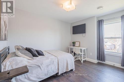 20 Jubilee Drive, St. Catharines (444 - Carlton/Bunting), ON - Indoor Photo Showing Bedroom