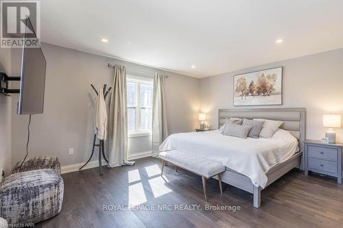 20 Jubilee Drive, St. Catharines (444 - Carlton/Bunting), ON - Indoor Photo Showing Bedroom