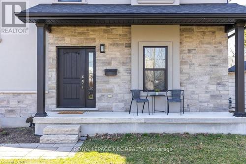 20 Jubilee Drive, St. Catharines (444 - Carlton/Bunting), ON - Outdoor