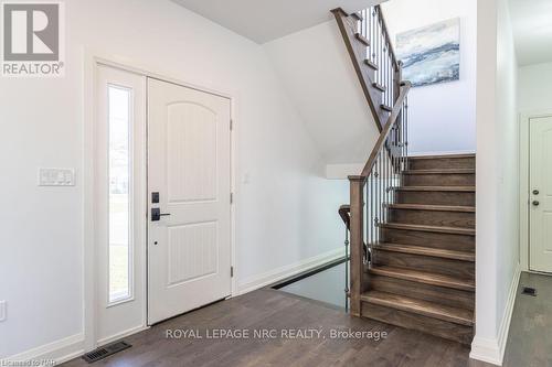 20 Jubilee Drive, St. Catharines (444 - Carlton/Bunting), ON - Indoor Photo Showing Other Room