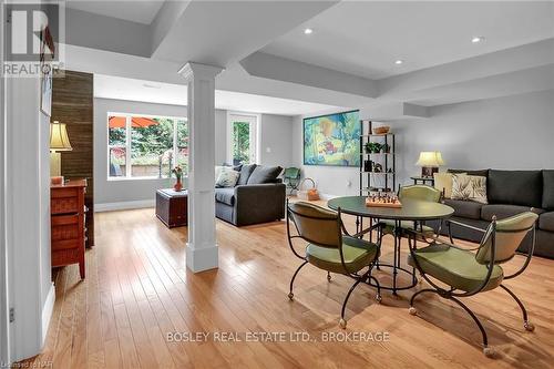 14443 Niagara River Parkway, Niagara-On-The-Lake (106 - Queenston), ON - Indoor Photo Showing Living Room