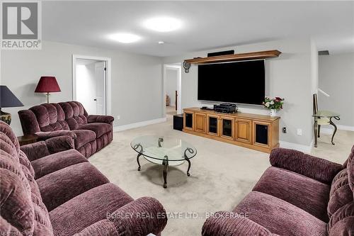 Th 9 - 678 Line 2 Road, Niagara-On-The-Lake (108 - Virgil), ON - Indoor Photo Showing Living Room