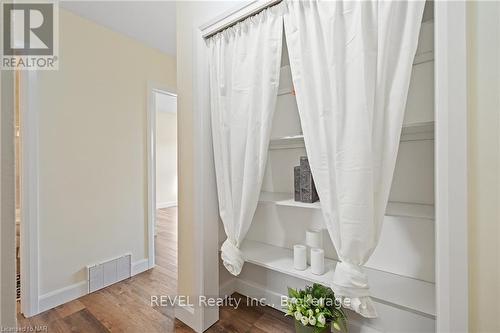 2 - 71 Hagey Avenue, Fort Erie (332 - Central), ON - Indoor Photo Showing Bathroom