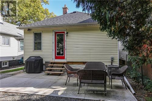 15 Jones Street, St. Catharines (451 - Downtown), ON - Outdoor With Deck Patio Veranda With Exterior