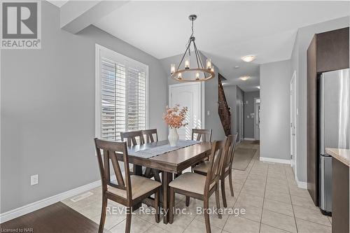 17 - 380 Lake Street, Grimsby (540 - Grimsby Beach), ON - Indoor Photo Showing Dining Room