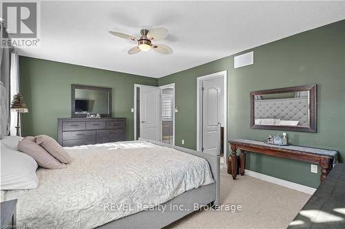 17 - 380 Lake Street, Grimsby (540 - Grimsby Beach), ON - Indoor Photo Showing Bedroom