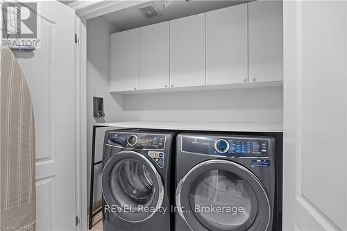 17 - 380 Lake Street, Grimsby (540 - Grimsby Beach), ON - Indoor Photo Showing Laundry Room