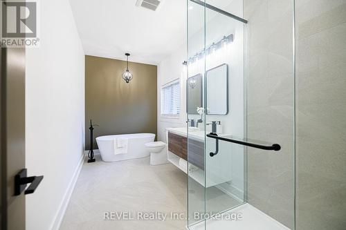 3747 Dominion Road, Fort Erie (335 - Ridgeway), ON - Indoor Photo Showing Bathroom